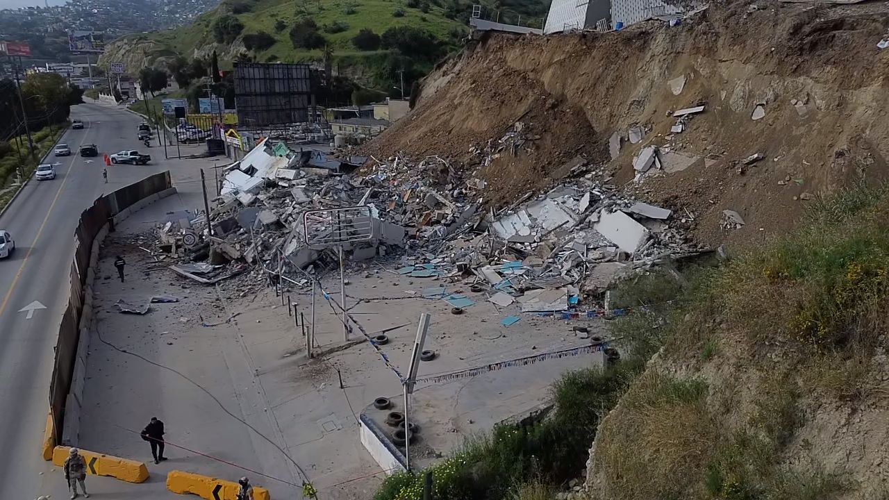 [VIDEO] Colapsa segundo edificio en la colonia La Sierra